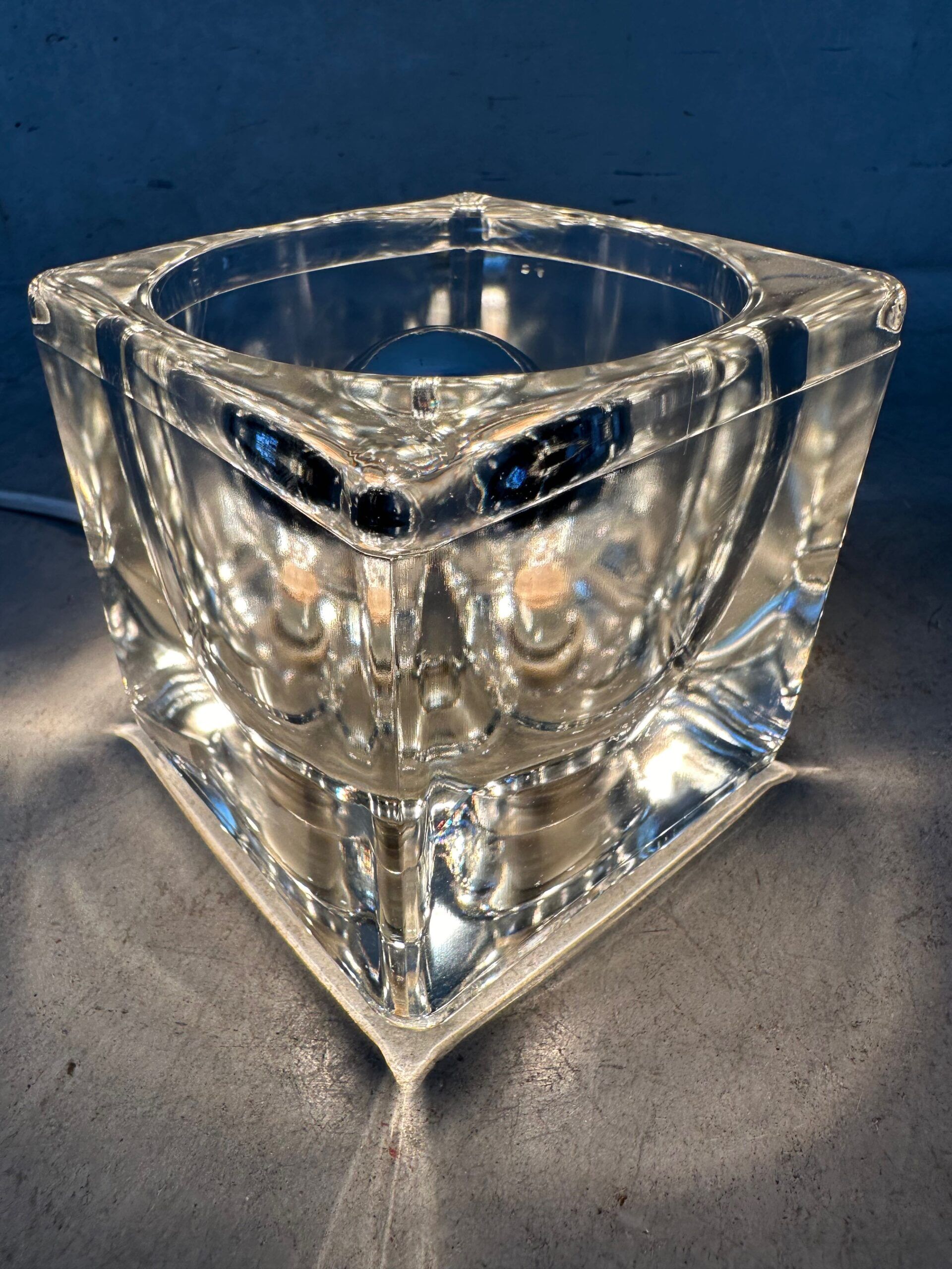 Vintage 'ice-cube' lamp – Peill & Putzler