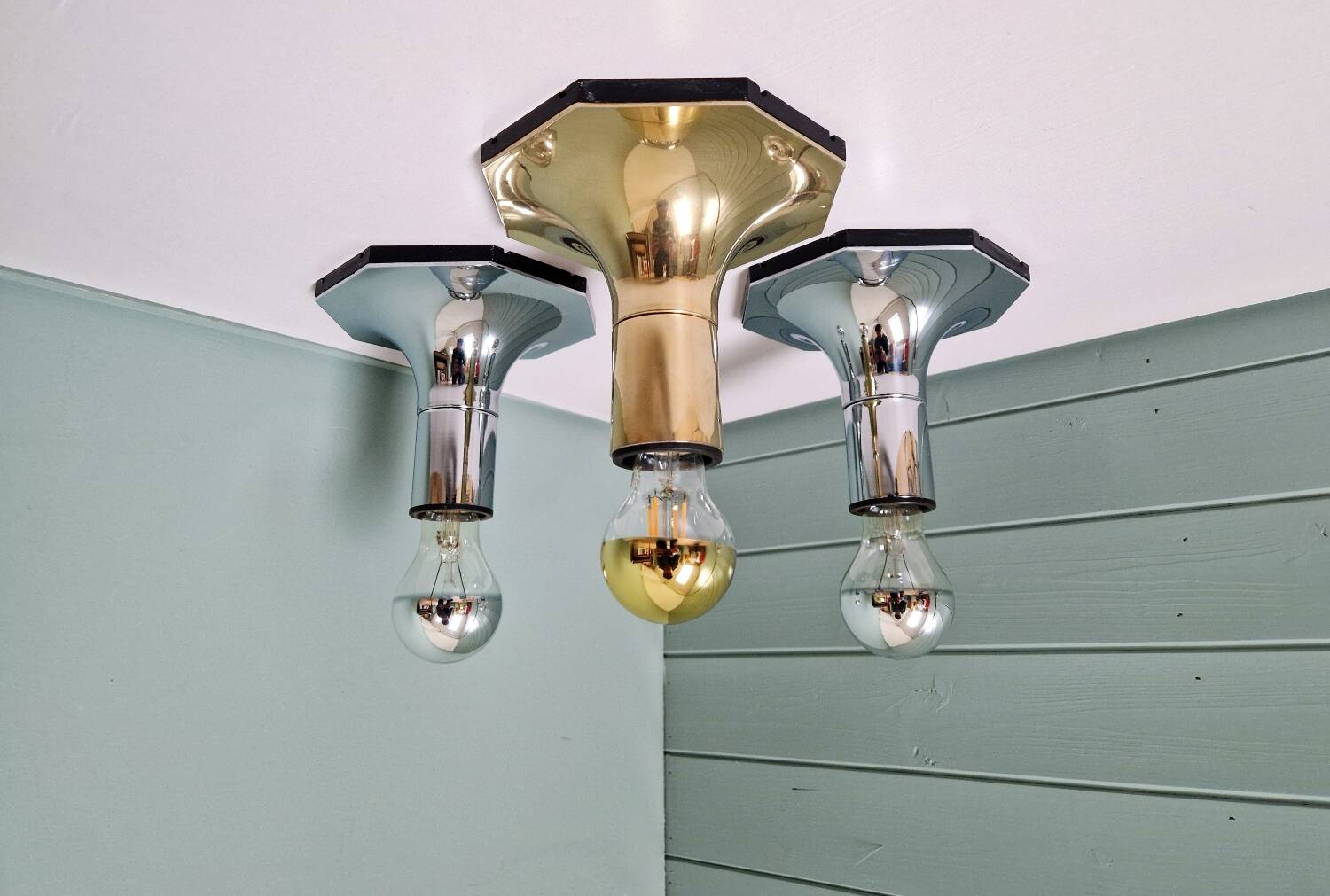Ceiling light/wall sconce in brass, Motoko Ishii, Staff Leucht