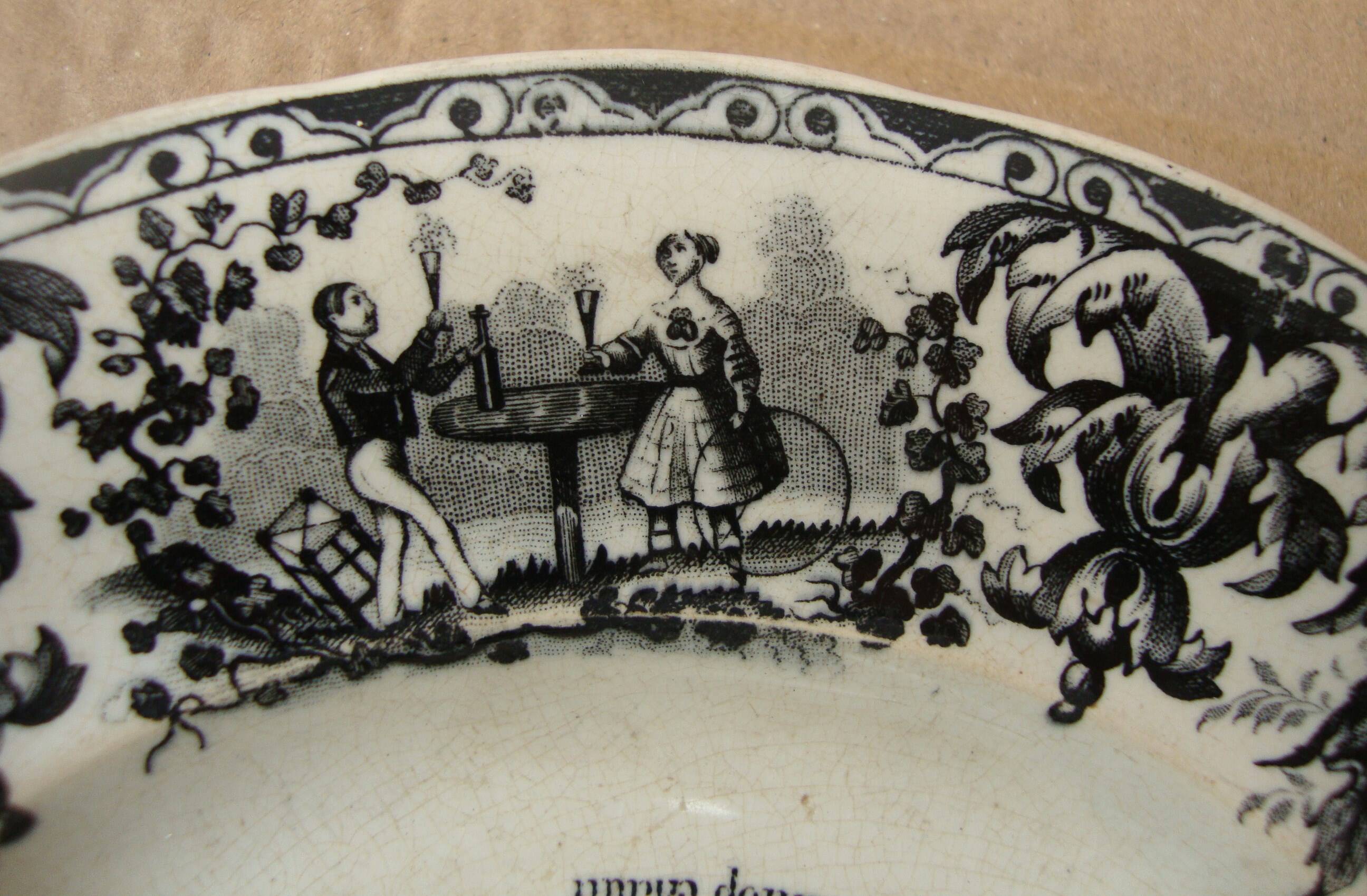 Assiette parlante  Creil et Montereau Lebeuf Millet & Cie