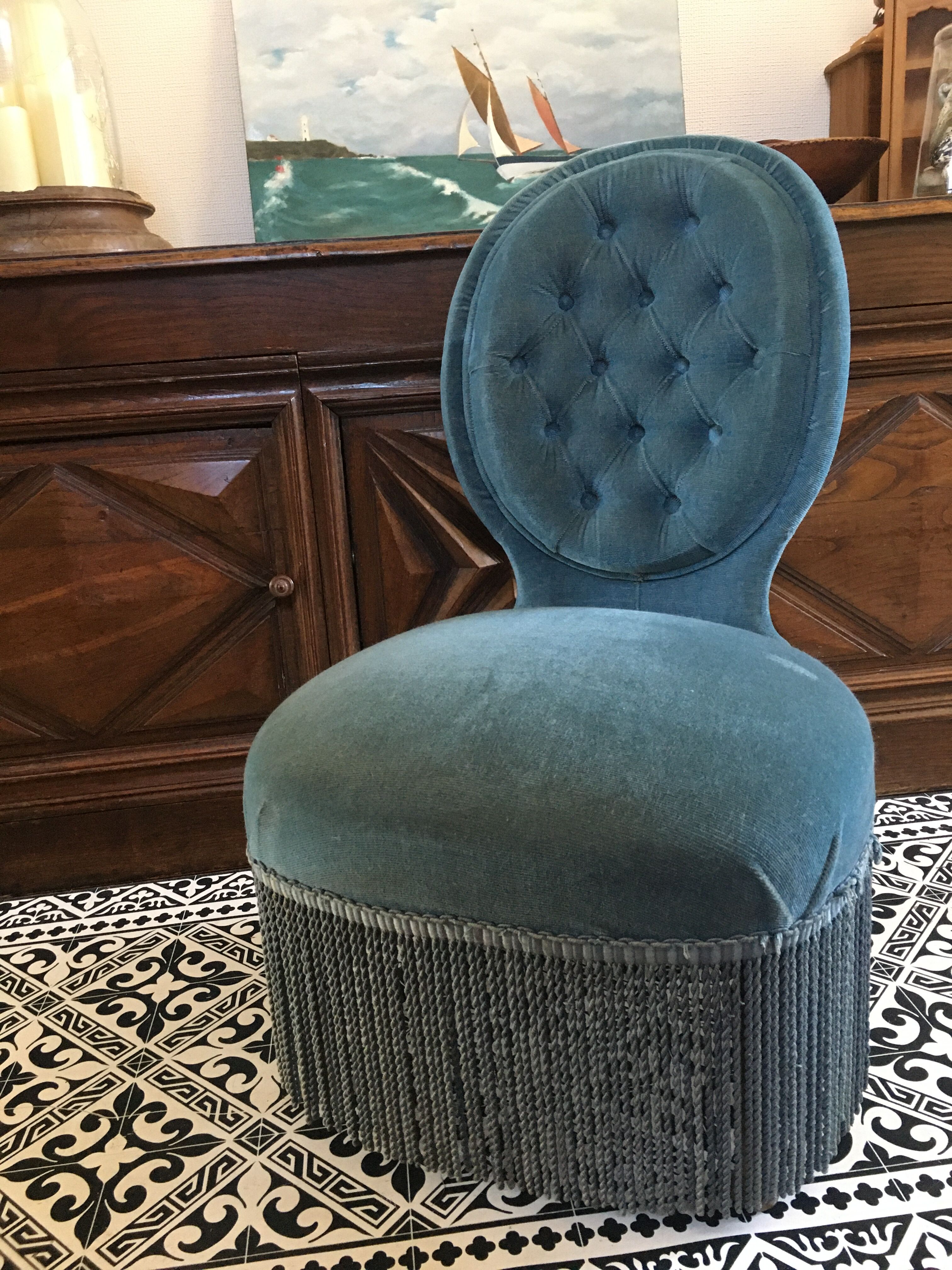 Blue heater with fringed medallion shape