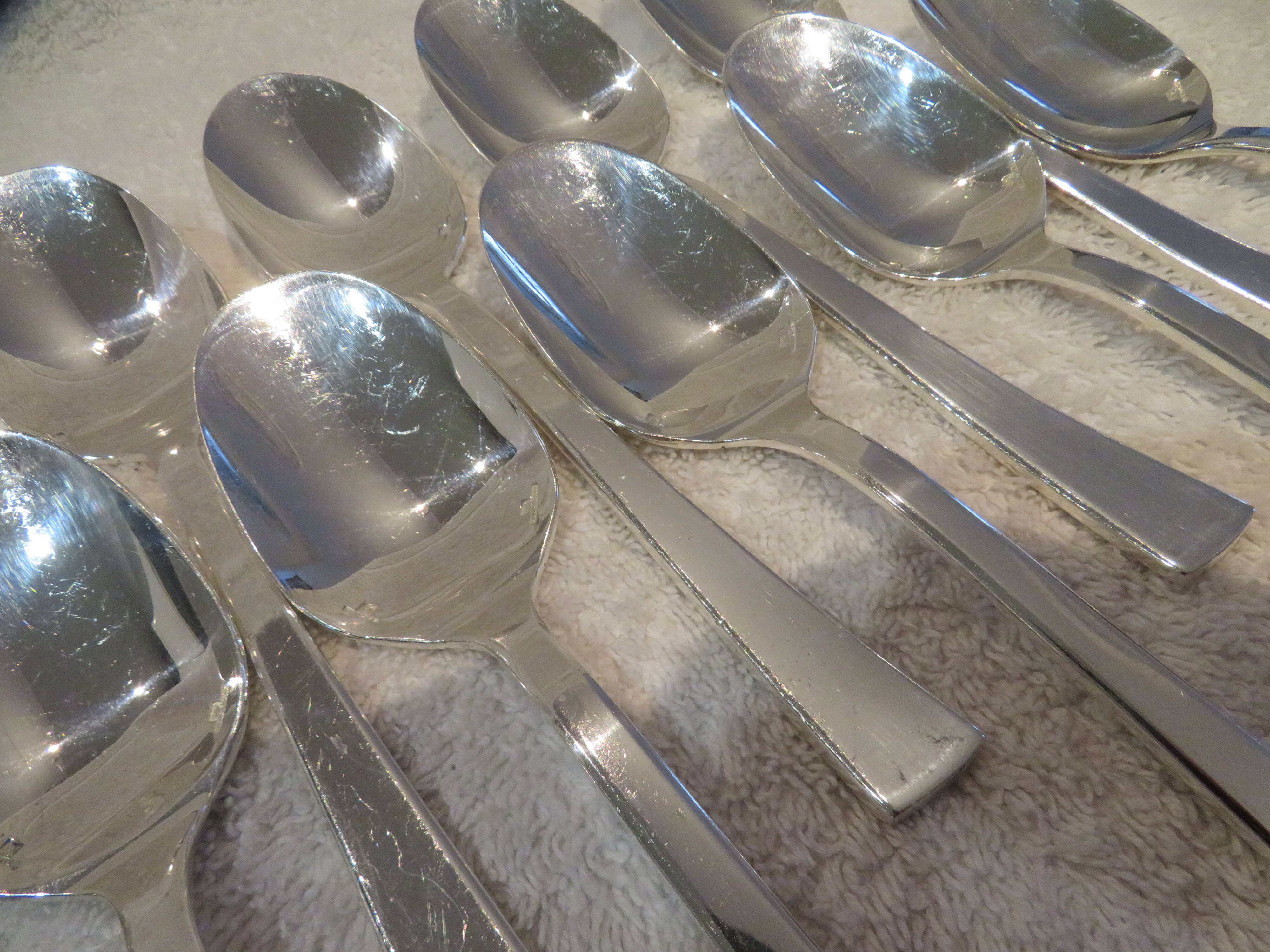 12 Christofle Concorde silver plated dessert spoons, 17cm