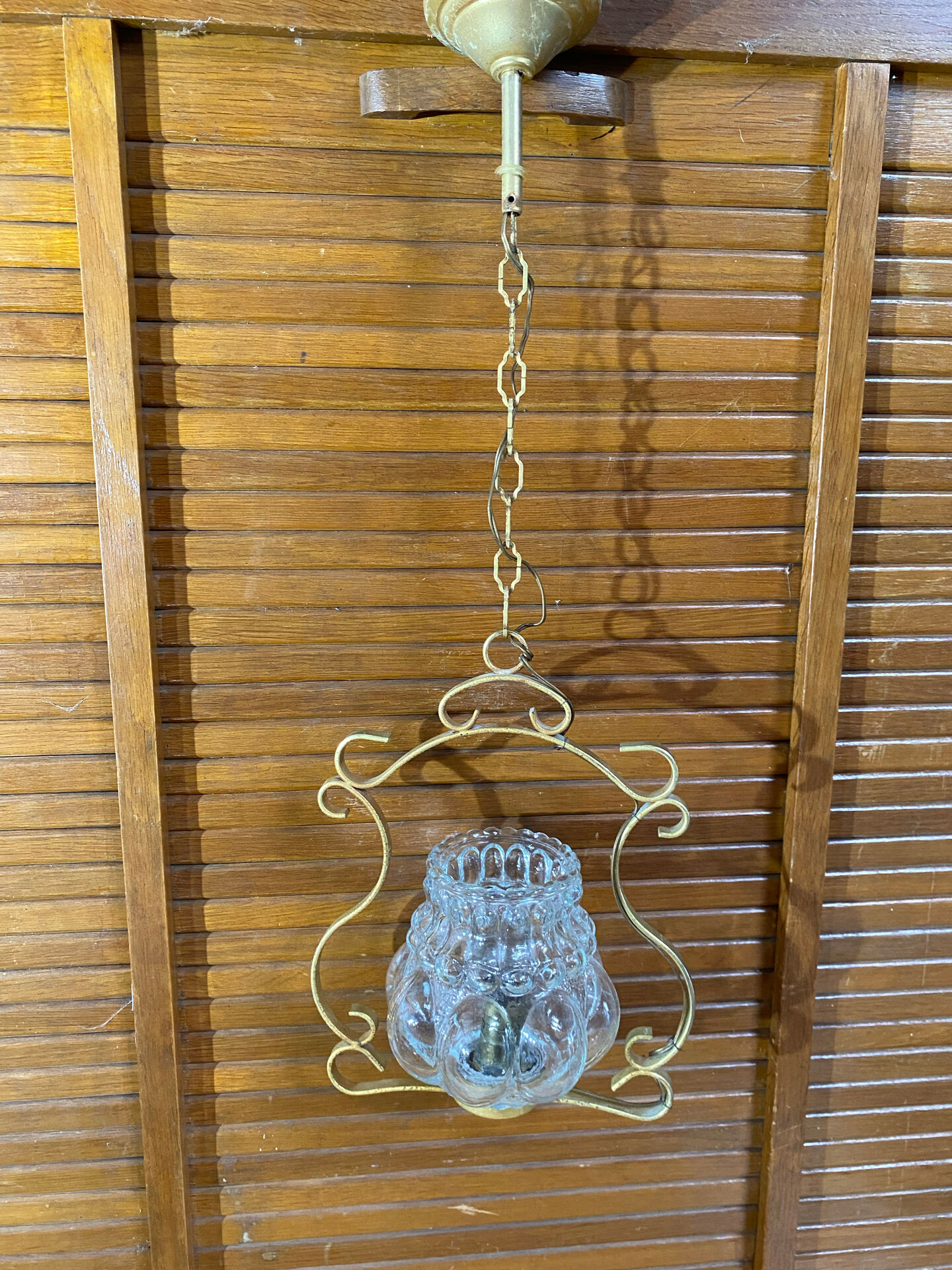Vintage Molded Glass Suspension + Gold Metal Support #E511