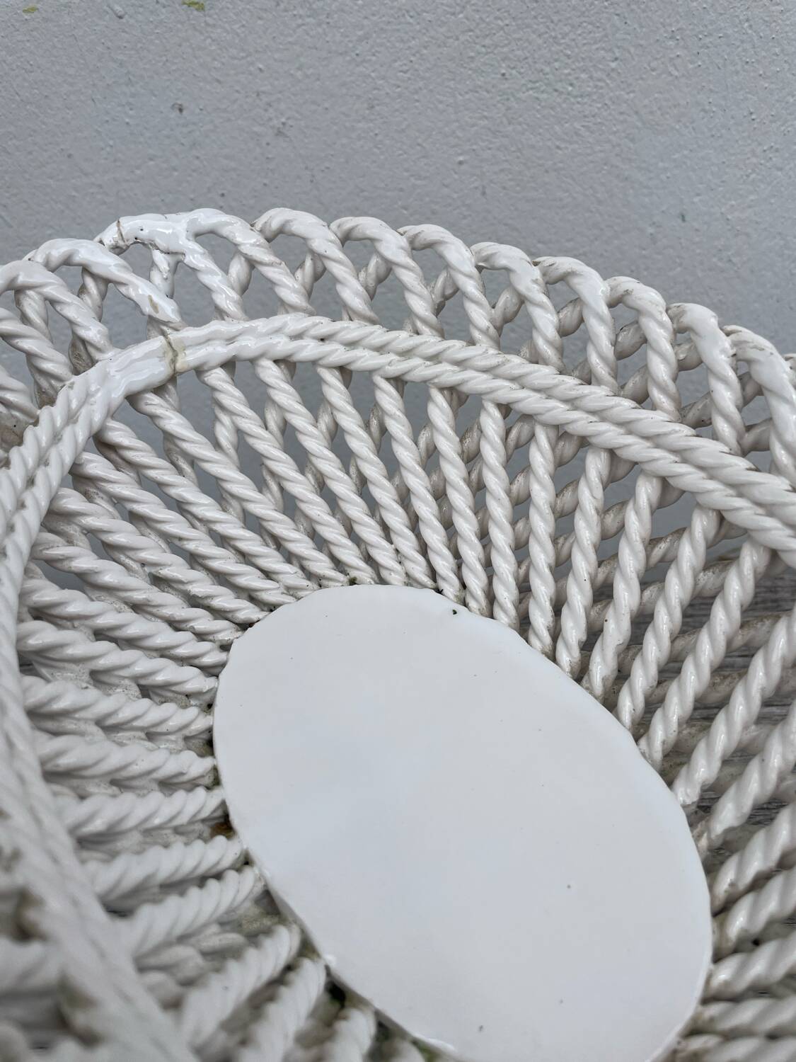 White woven ceramic fruit bowl
