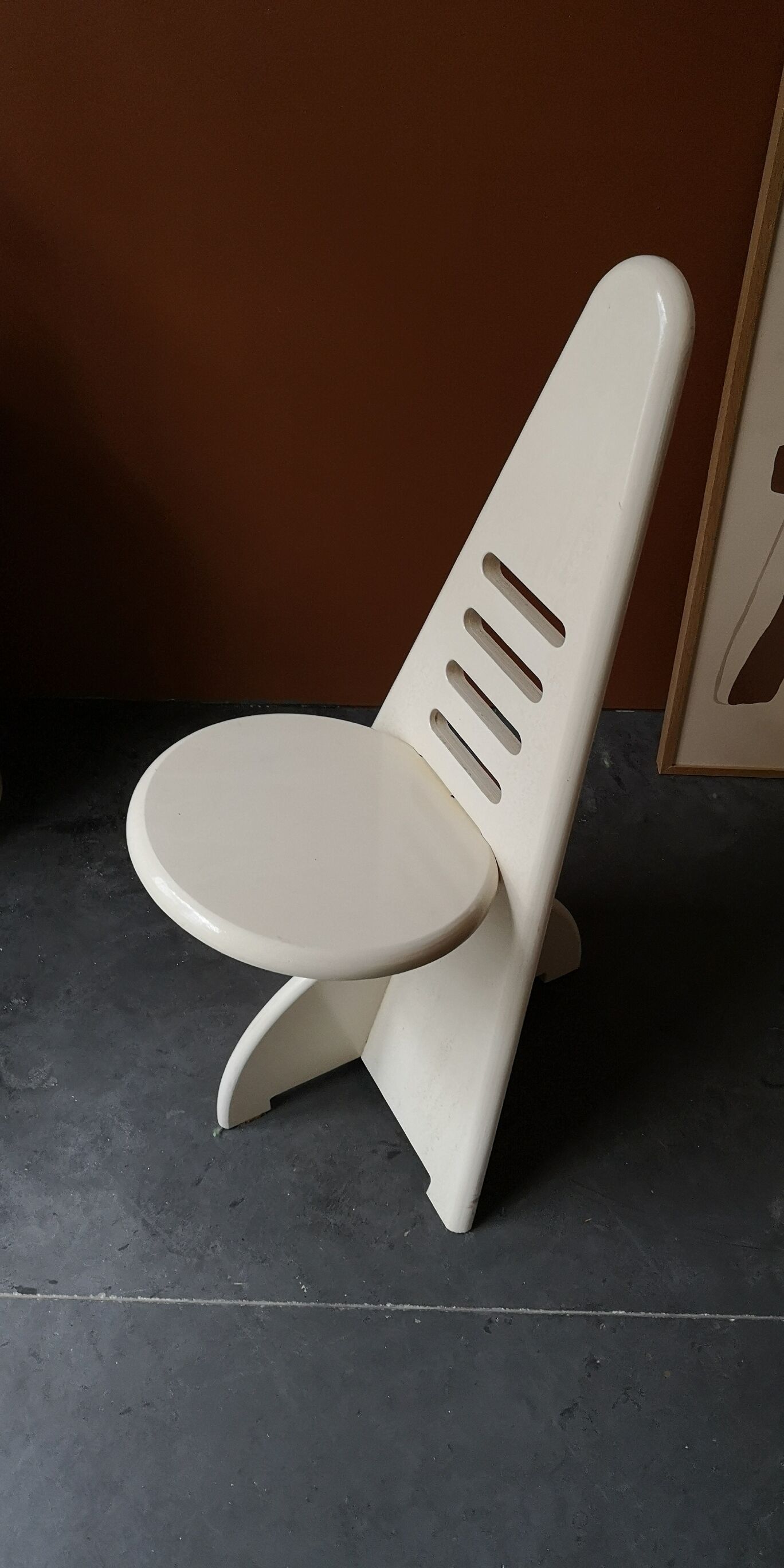Chaise en bois laqué Lundi Sit Gijs Boelaars