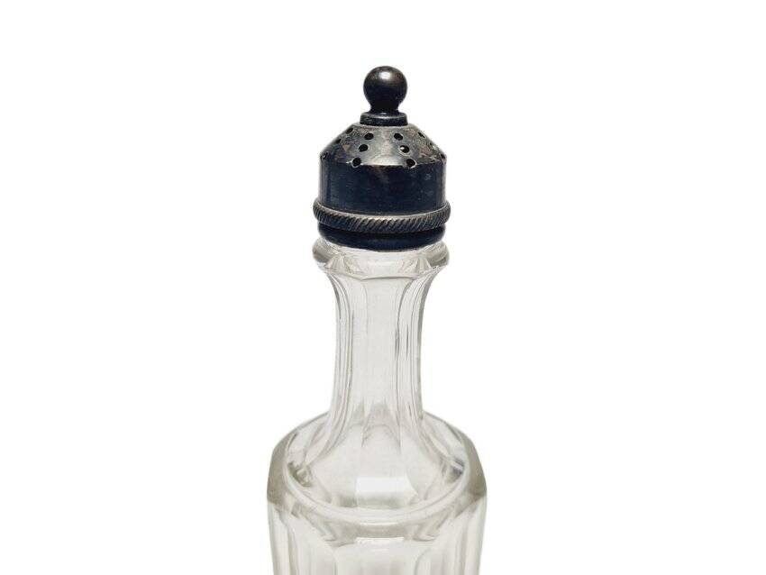 Biedermeier olive and oil carafe, 1900s