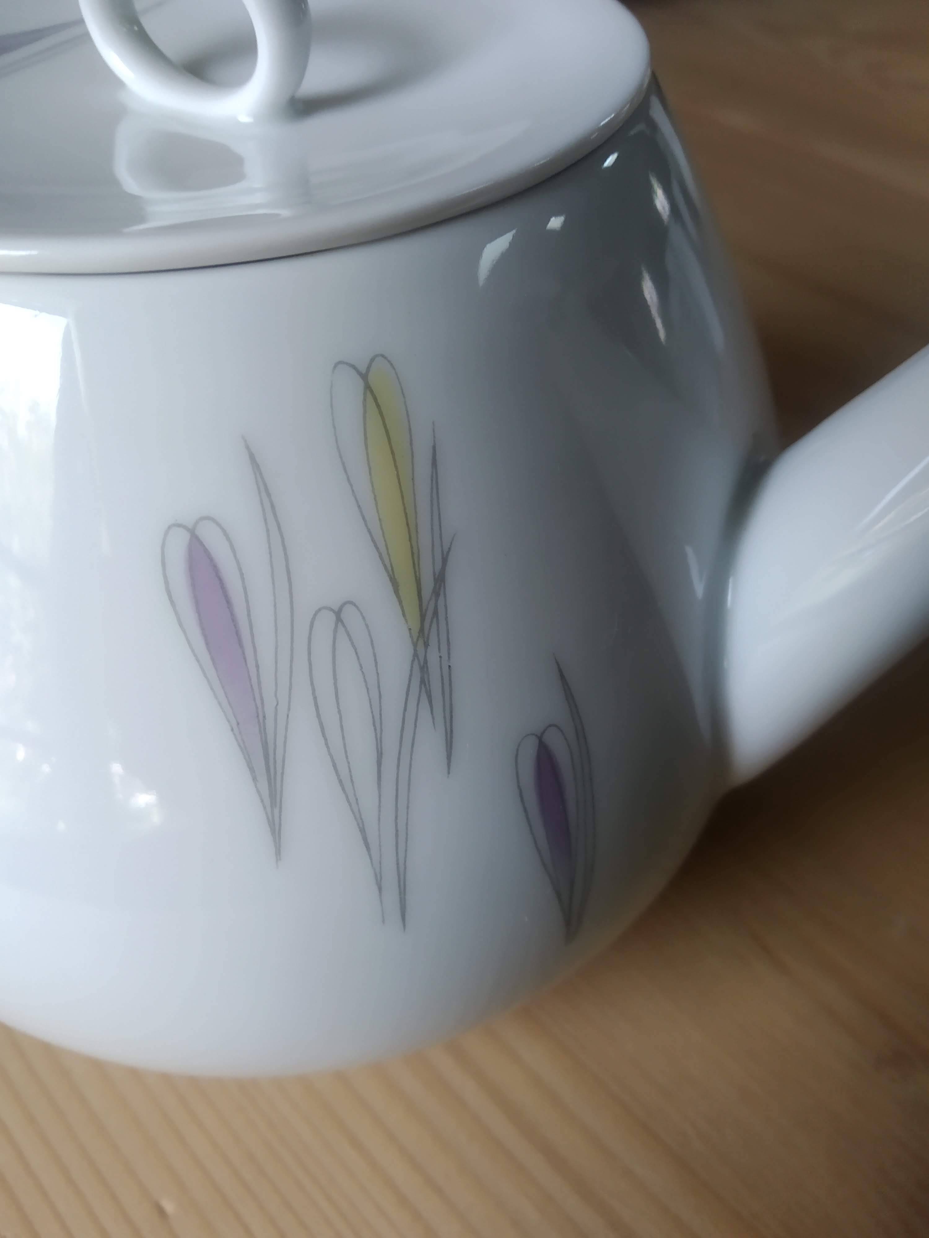 Théière et crémier Thomas Rosenthal modèle Crocus  Vintage