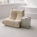 Table d'appoint Veliento "Silent Cube" en acier inoxydable brossé