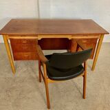 Vintage Danish desk in teak and oak by Børge Mogensen for Søborg Møbelfabrik, 1960s.