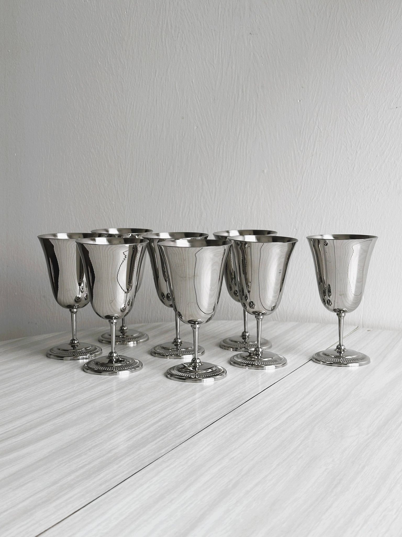 Lot de 8 coupes à pied