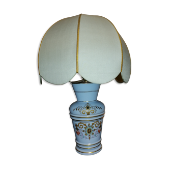 vase en opaline monté en lampe