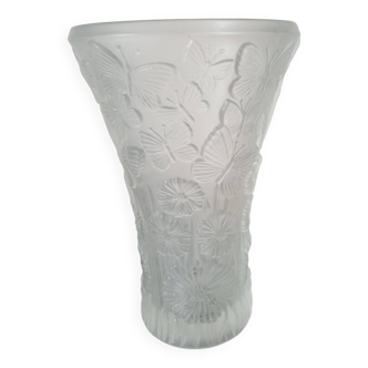 Glass vase