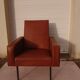 Fauteuil en skaï marron années 70