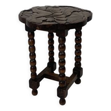 Midcentury carved oak wood turned occasional table with lotus motif, 1950s