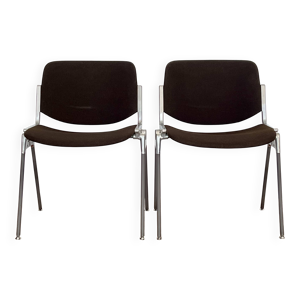 chaises dsc 106 par Giancarlo