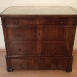 Commode italienne à quatre tiroirs en noyer de la fin du XIXe siècle