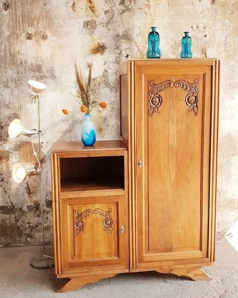Armoire asymétrique vintage