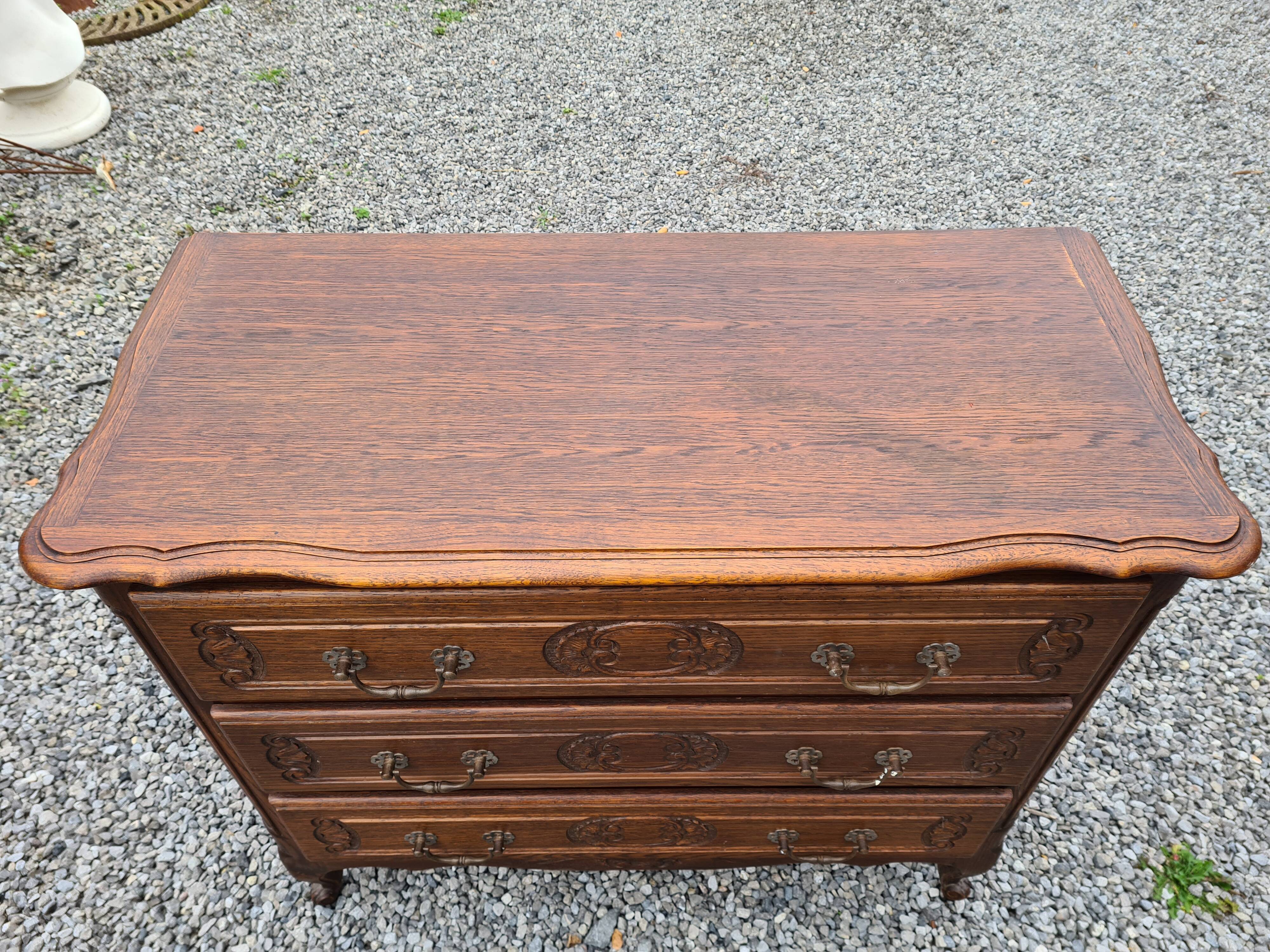 3 drawers oak dresser