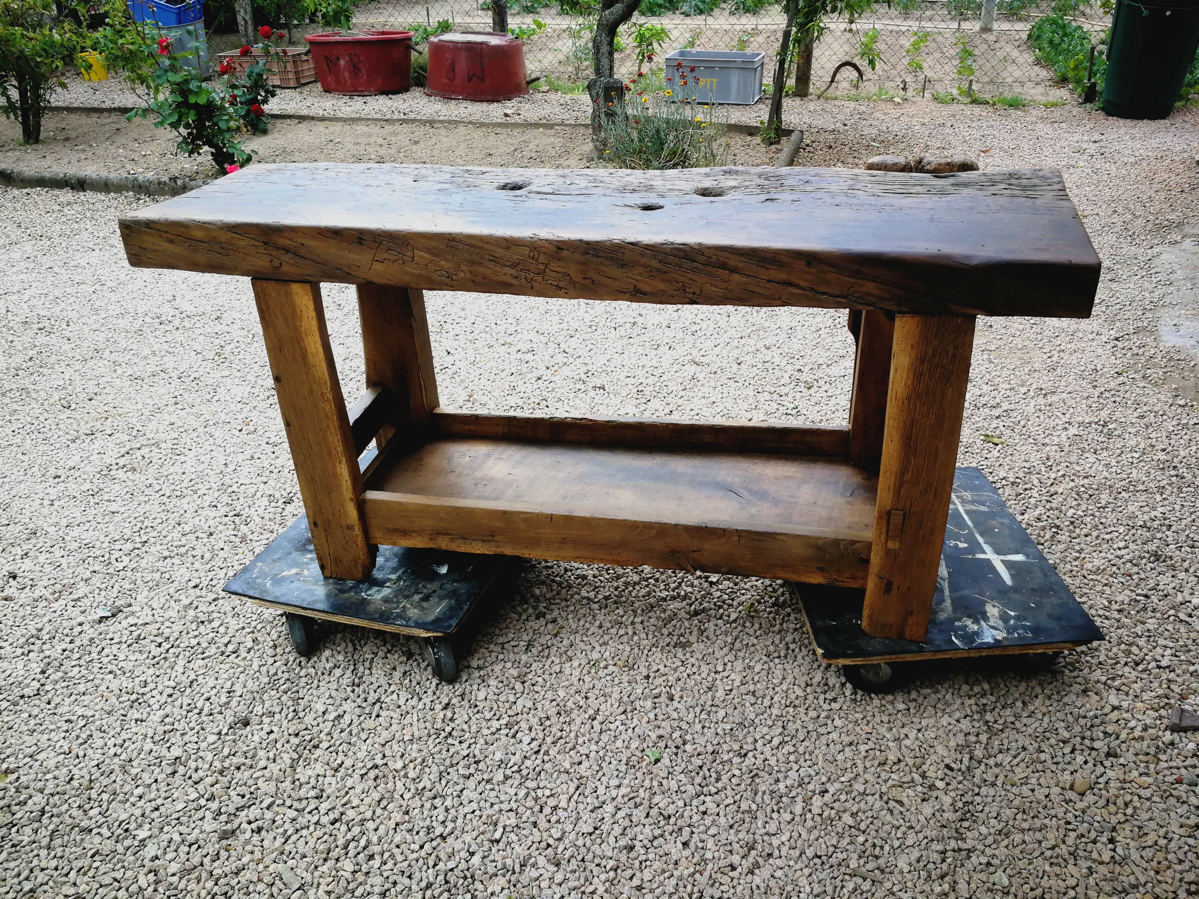 Carpenter's workbench