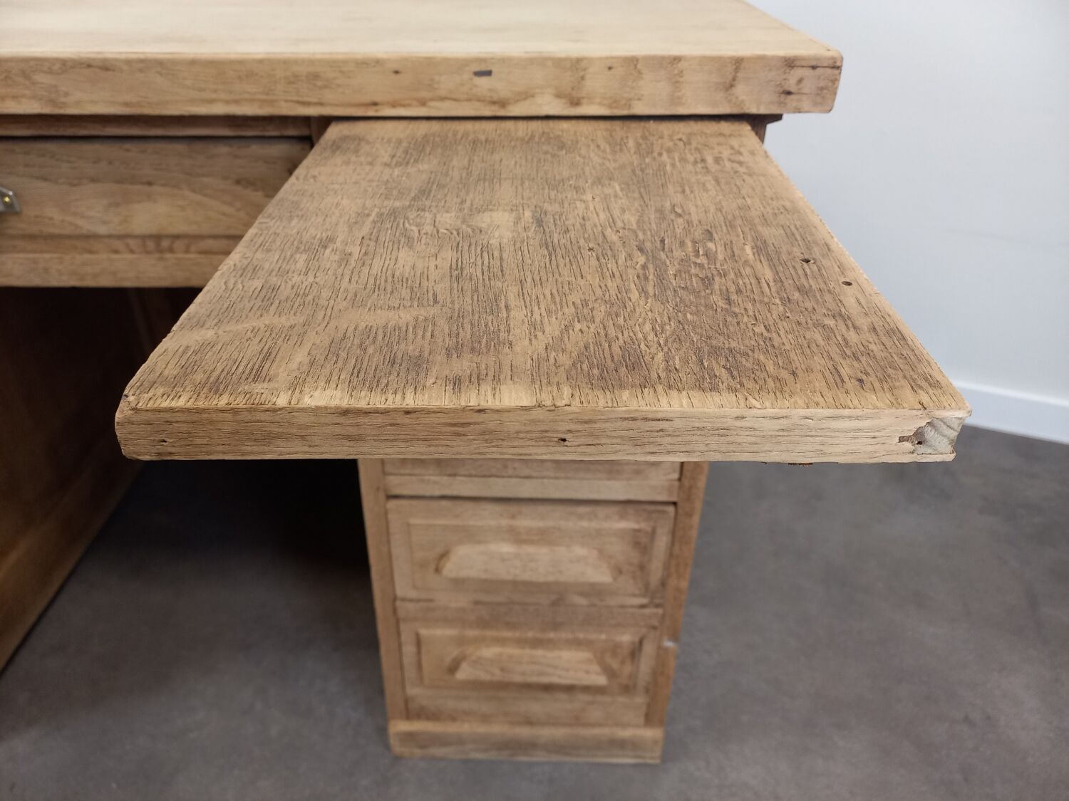 Desk with oak drawers