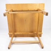 Table basse en chêne conçue par Hans J. Werner et fabriquée par PP Furniture.