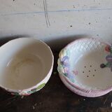 Salad bowl and drainer in vintage slip