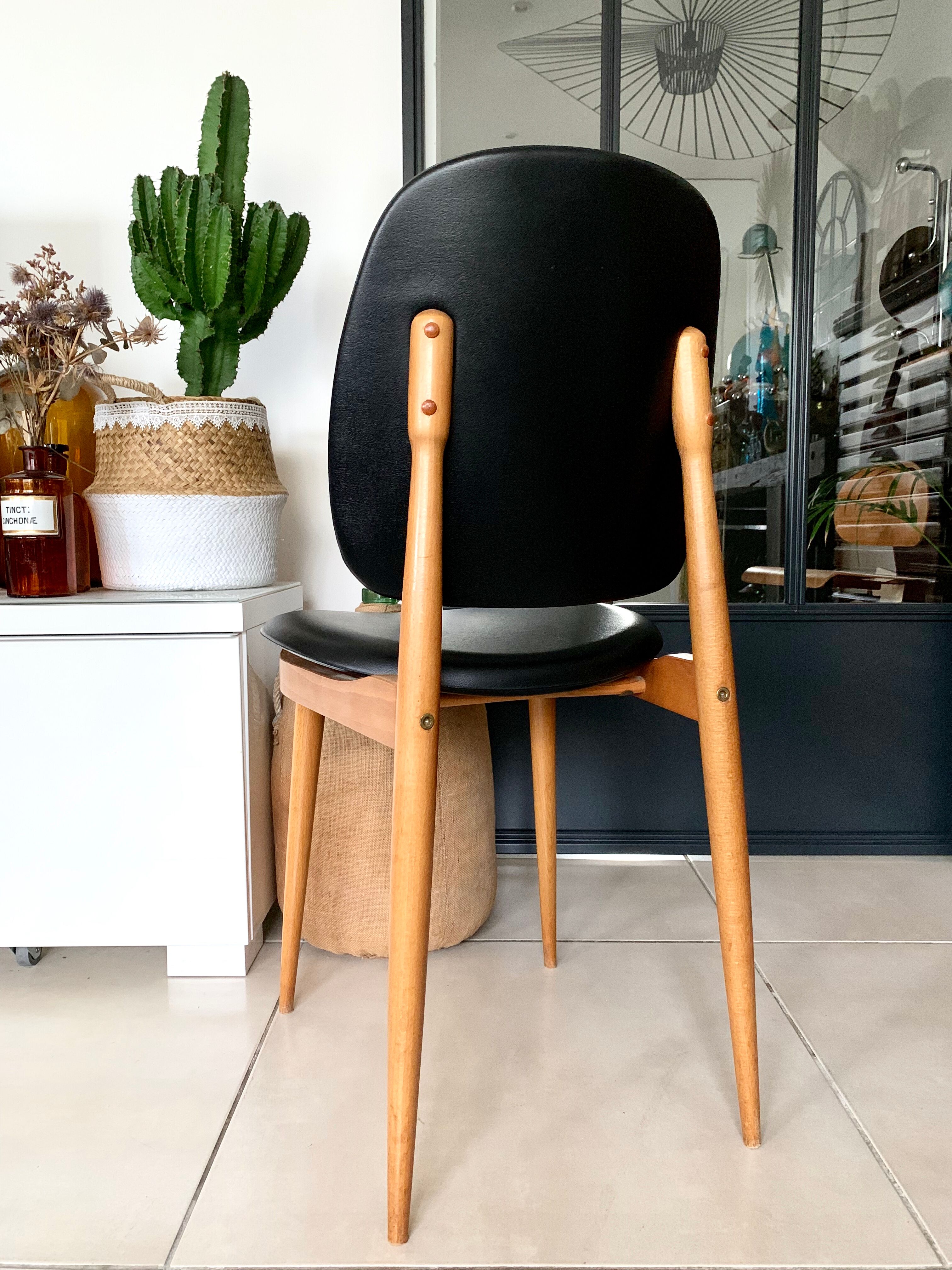 Vintage Pegase Baumann chair