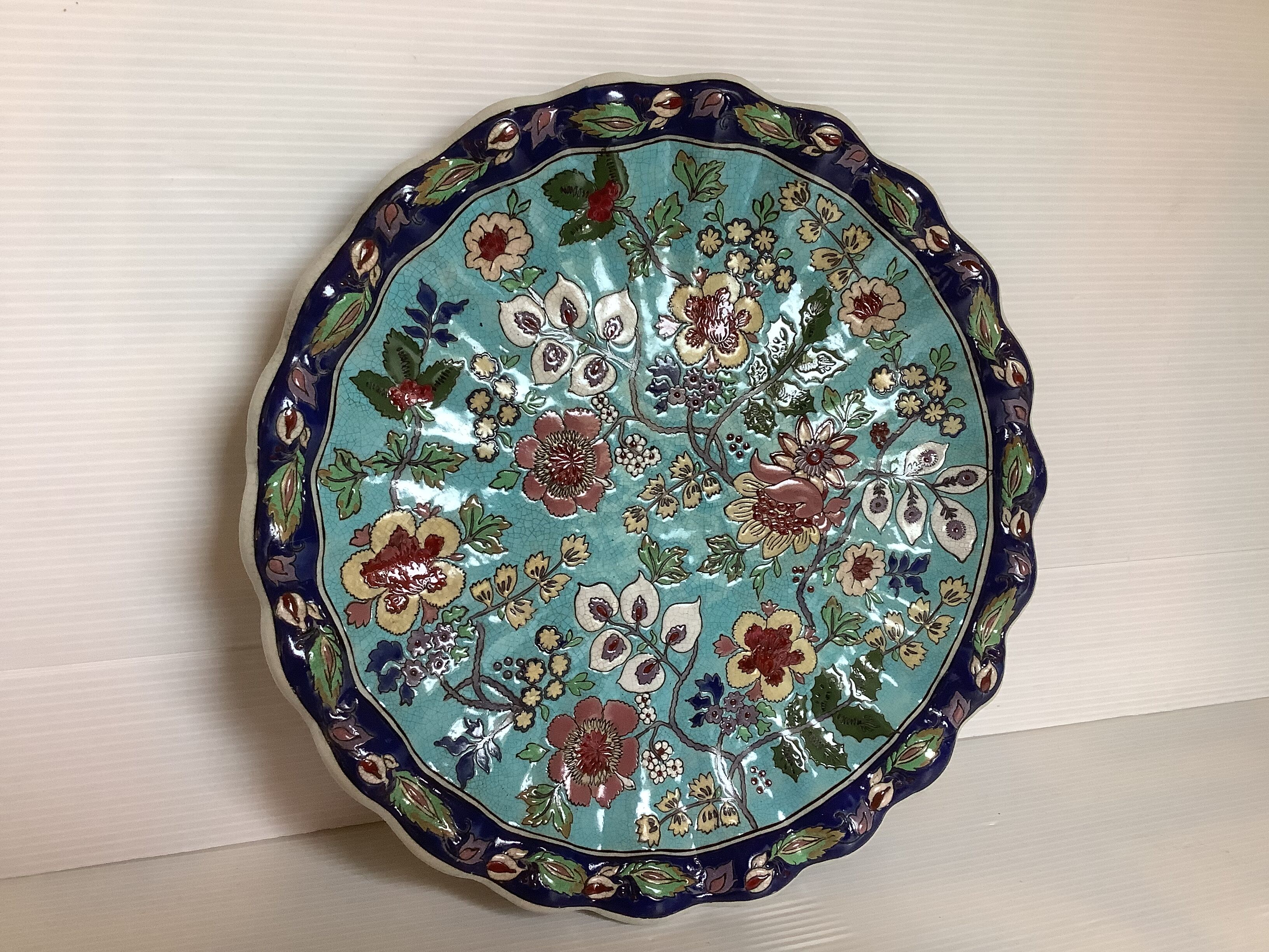 Plate style cloisonné enamels longwy serrated edge