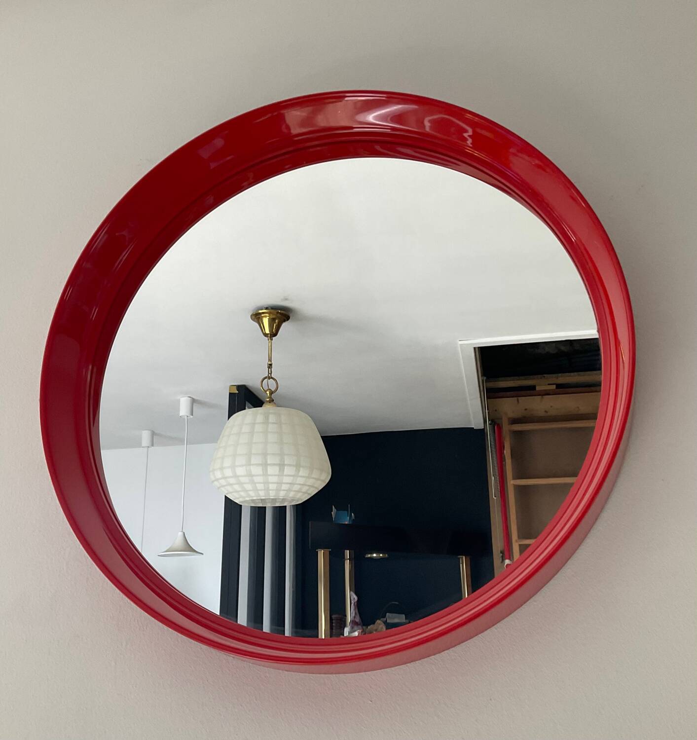 Mirror from the 70s round 40cm