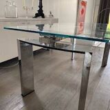 Daytona glass table