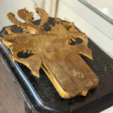 Heraldic cartouche in carved and gilded wood, Belgium, 19th century