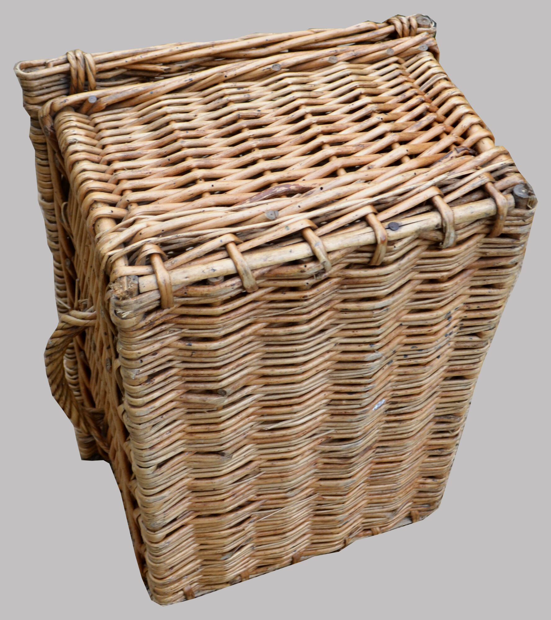 Wicker basket