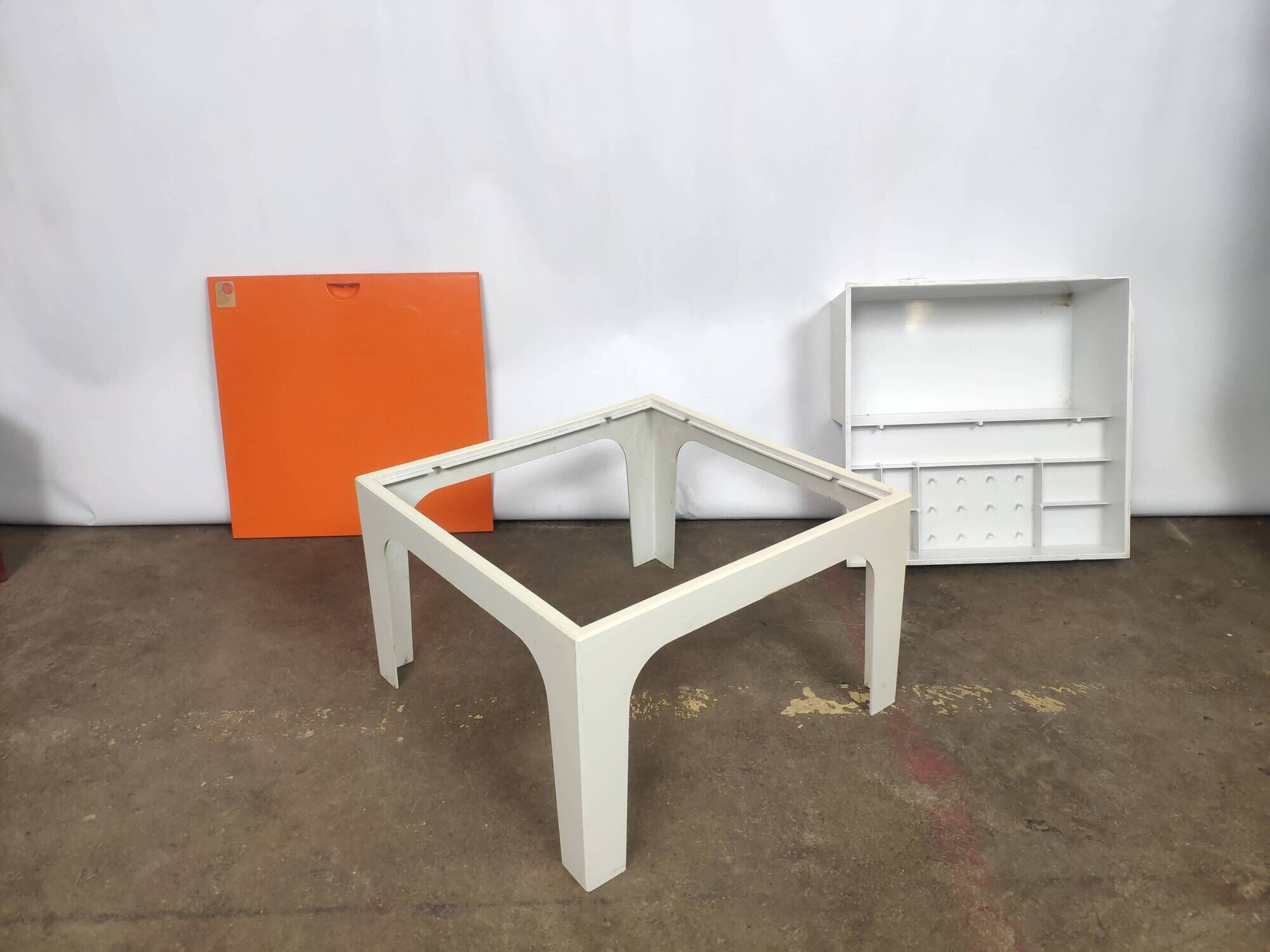 Orange and white vintage Prisunic "Flair" 1970