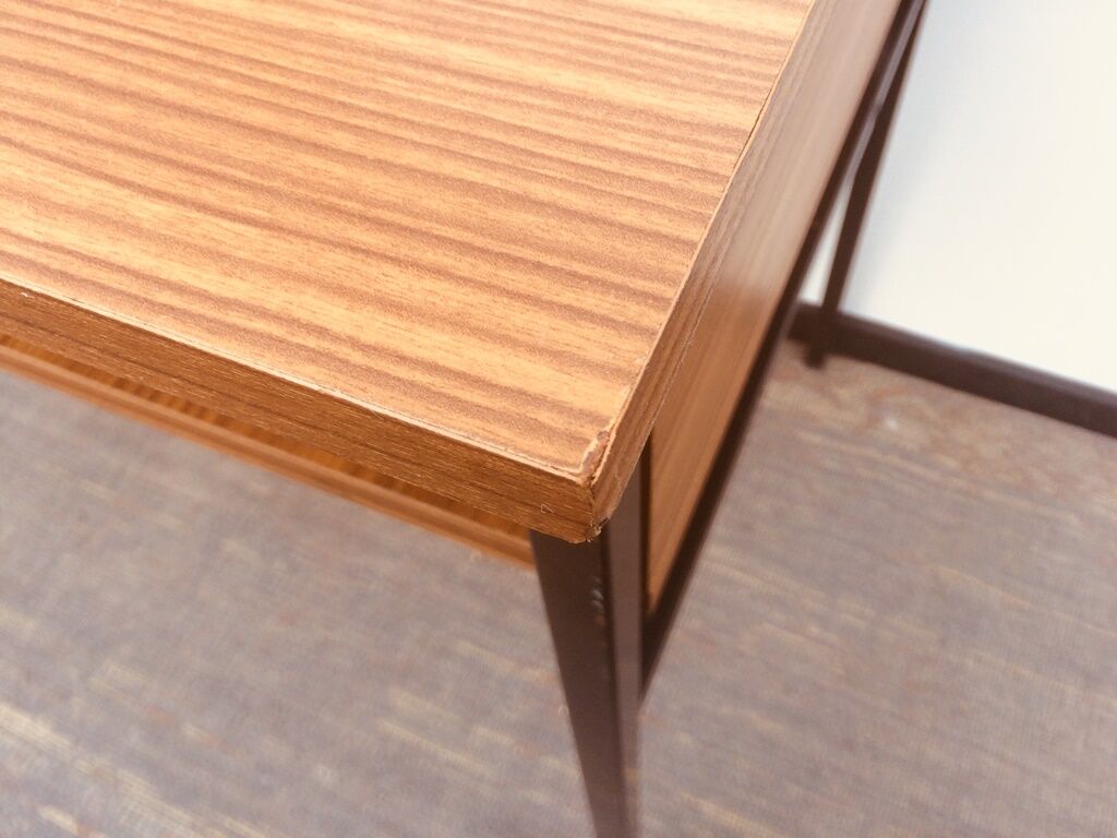 "Junior" desk by Pierre Guariche for Meurop 60