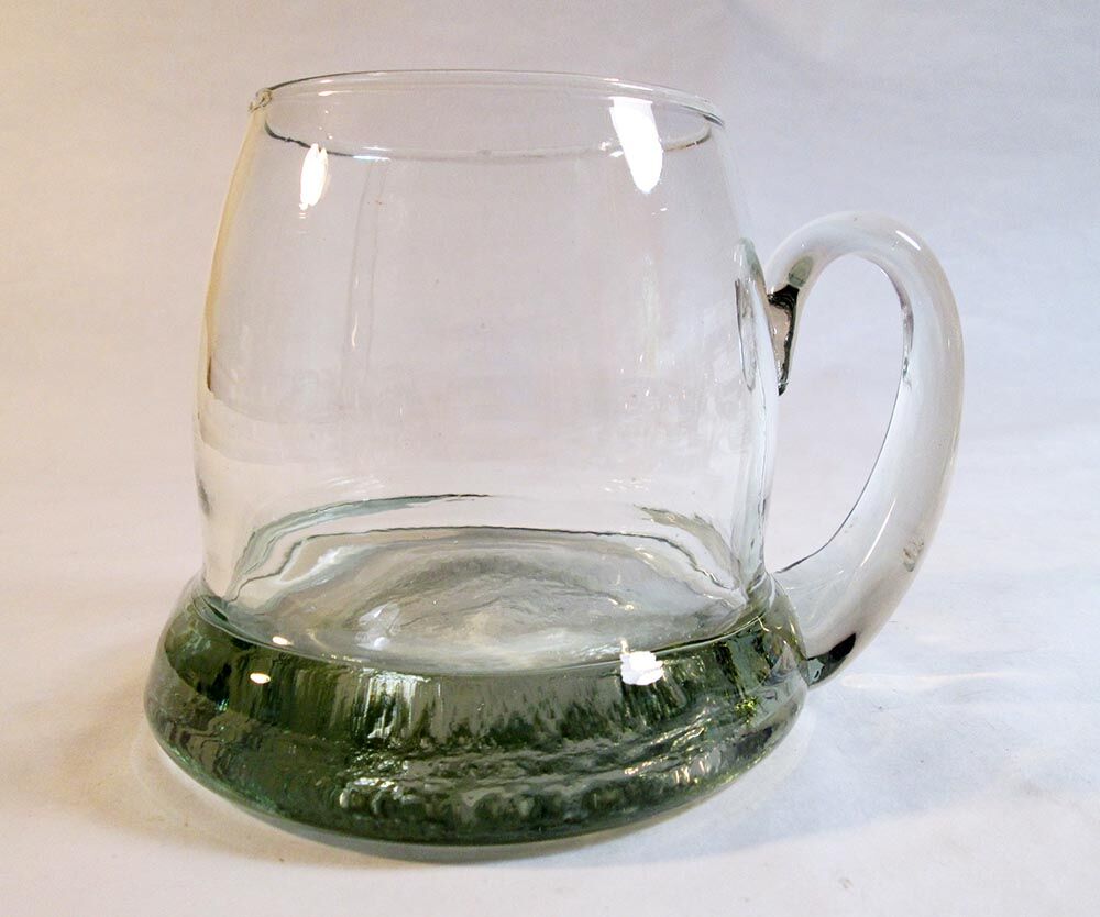 6 chopes à bière larges en verre épais