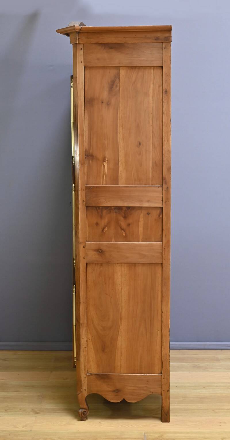 Nantaise Cherrywood Wardrobe, Louis XV Style – Part 1 of the 19th Century