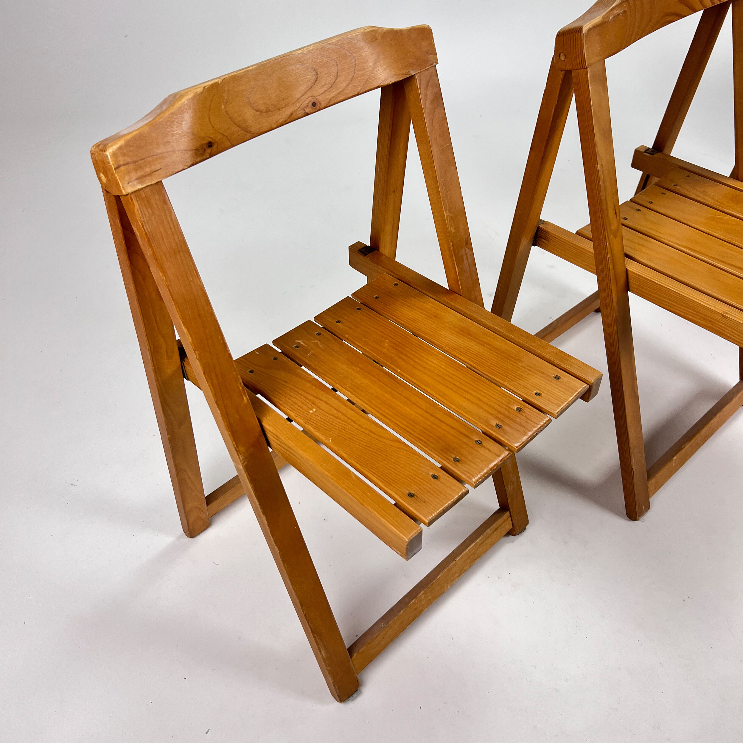 Set of 4 Italian Birchwood Folding Chairs, 1970s