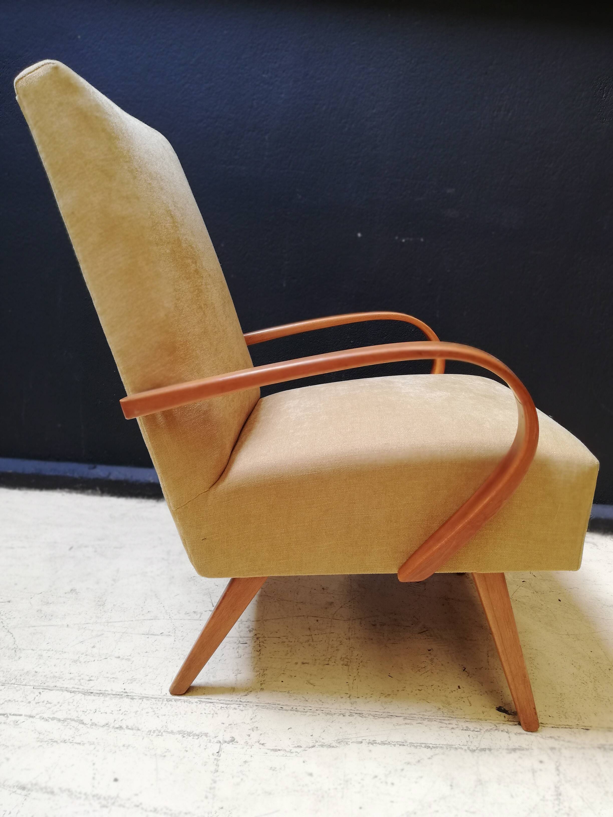 Paire de fauteuils vintage Halabala 1950