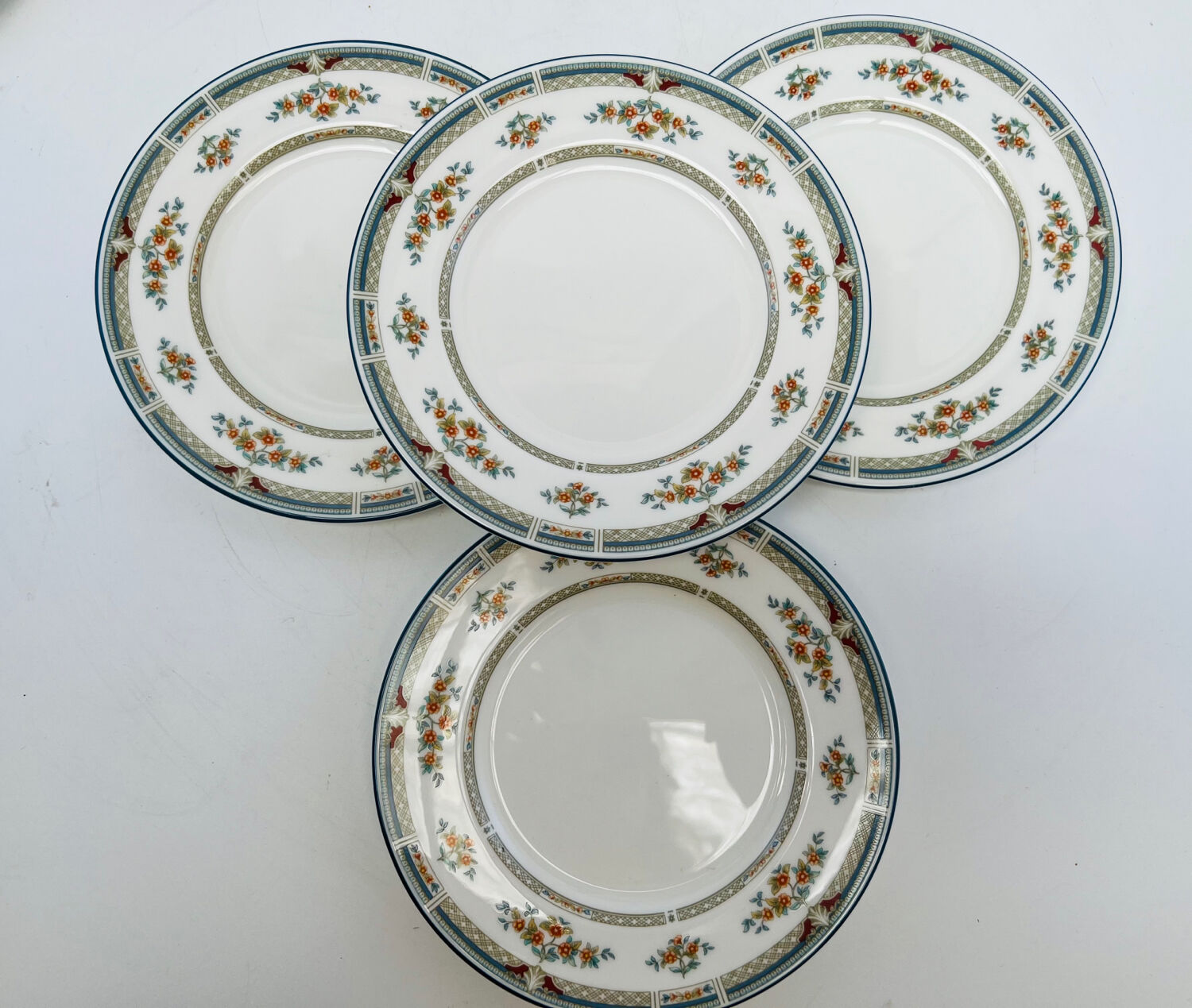 4 assiettes fromage salade Wedgwood