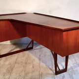 Peter Nielsen Lovig rosewood Scandinavian desk - 1960
