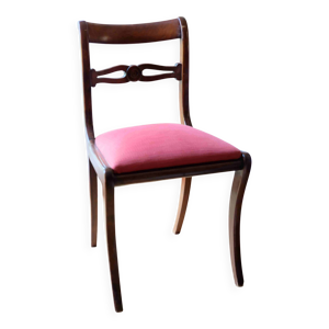 Chaise ancienne en bois