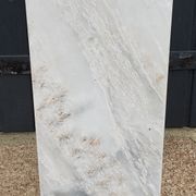 Lamp Georgia Jacob Ophélie and its marble column
