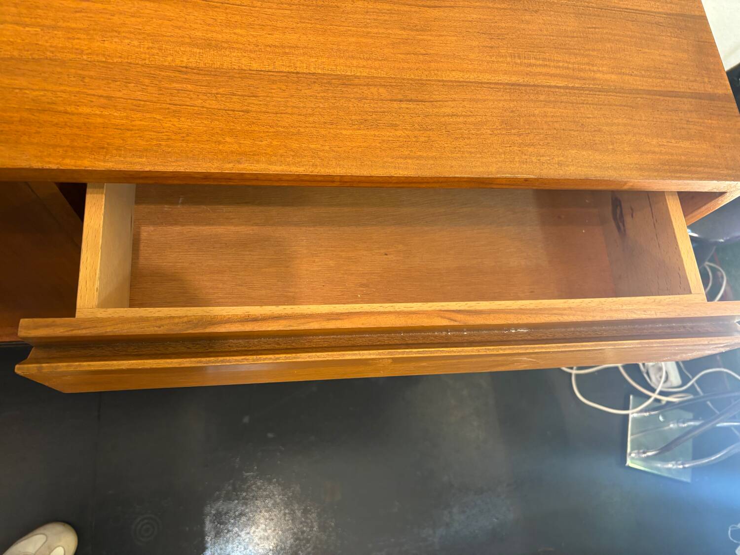 Scandinavian sideboard with 2 doors and 3 drawers in teak.