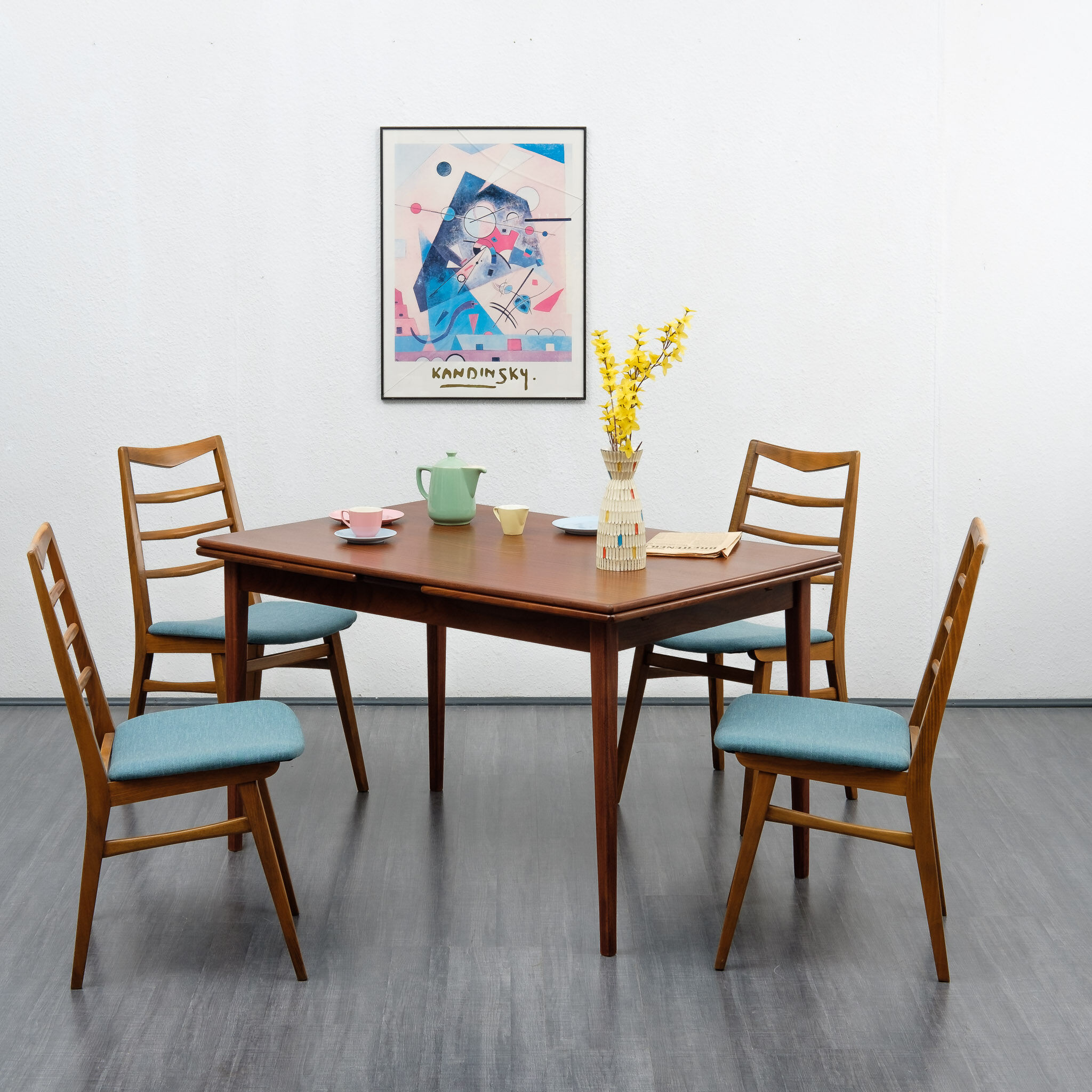 Table à manger des années 1960 teck foncé extensible