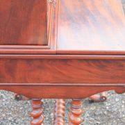 Bureau à gradins