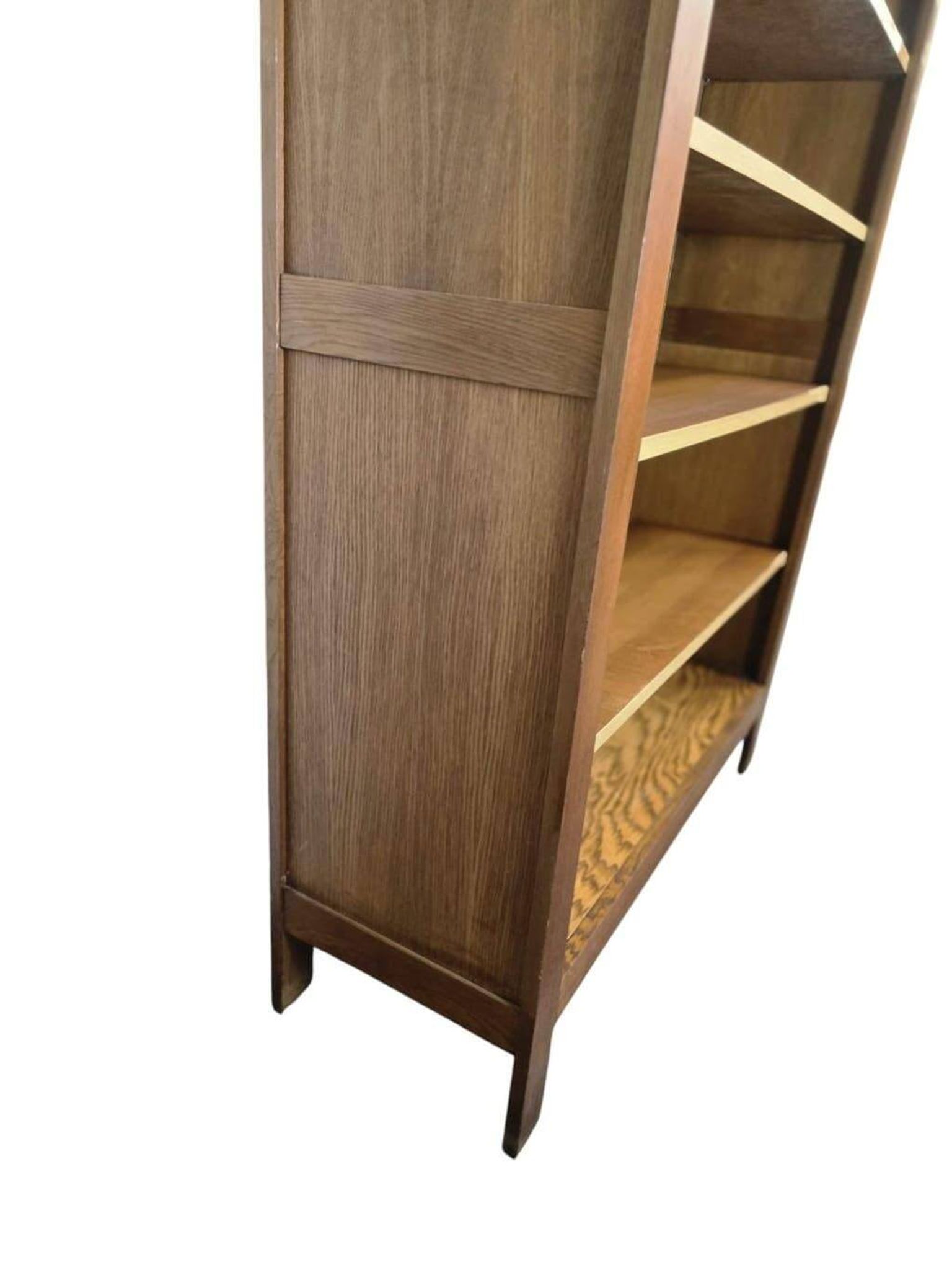 Vintage wooden library/cabinet/display case