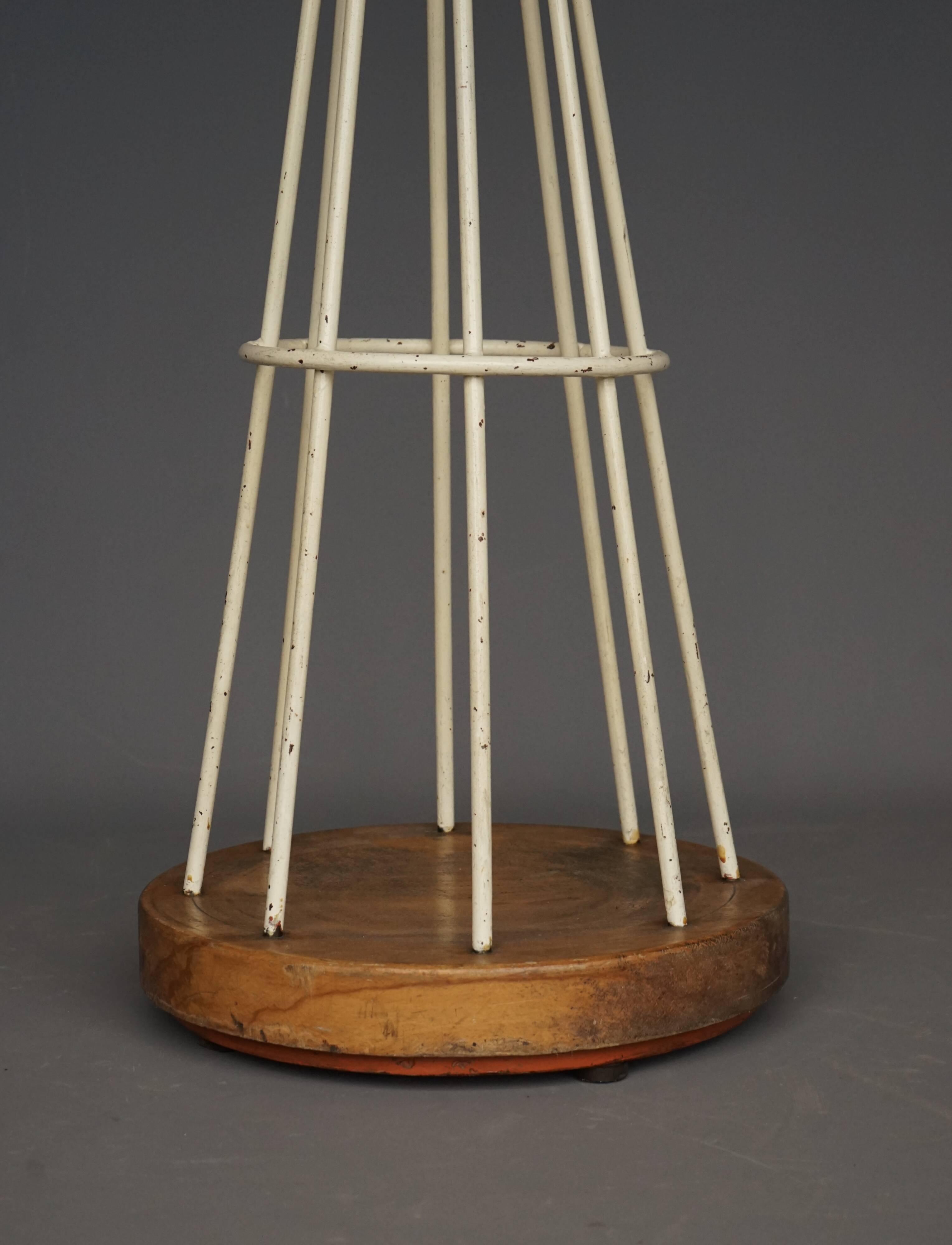 Portemanteau moderniste français, années 1950
