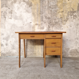 Vintage scandinavian office
