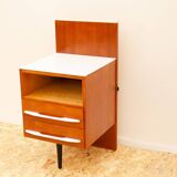 Table de nuit du milieu du siècle entièrement rénovée par Mojmír Požár, années 1960, Tchécoslovaquie