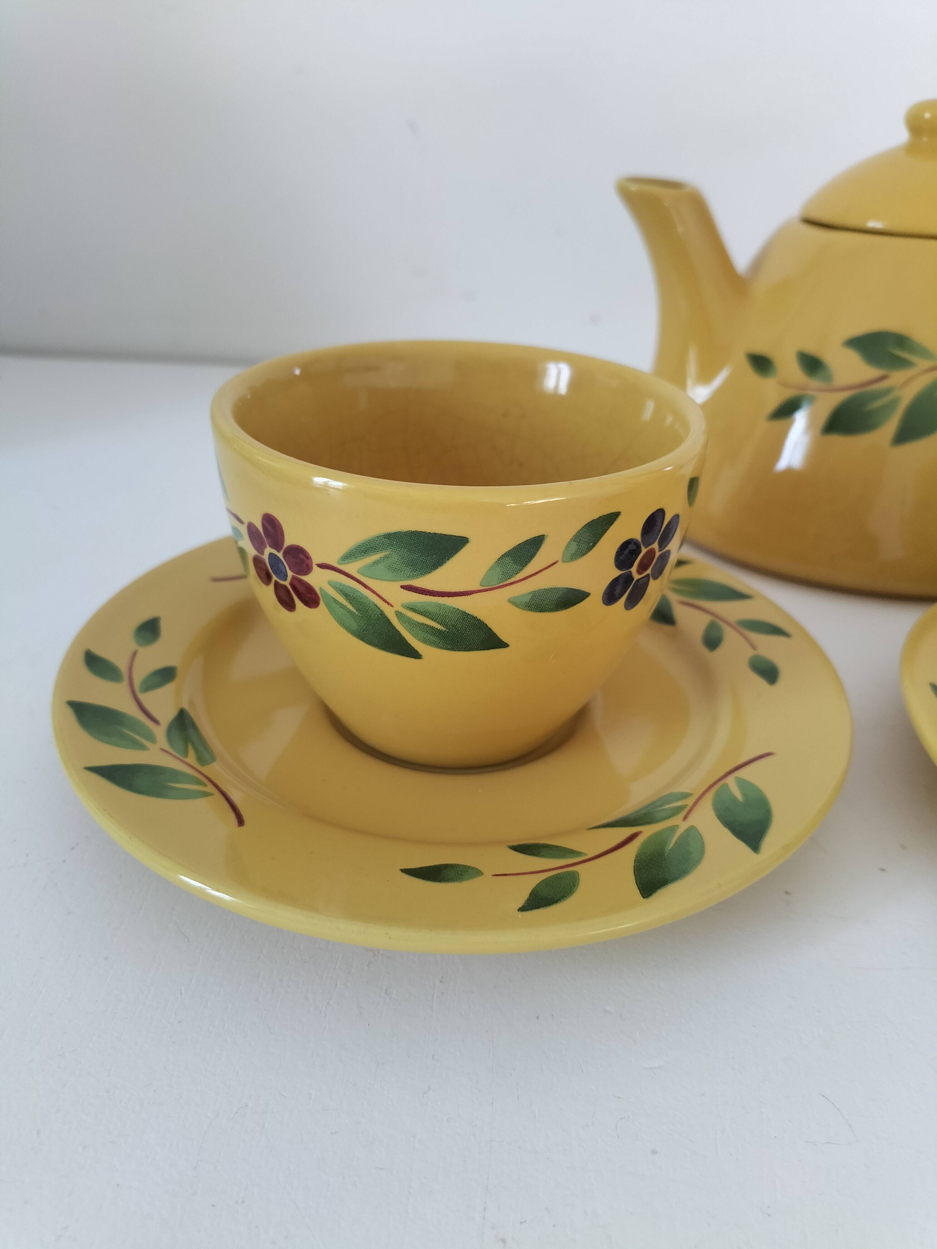 Swedish tea service Christineholm 1970s yellow