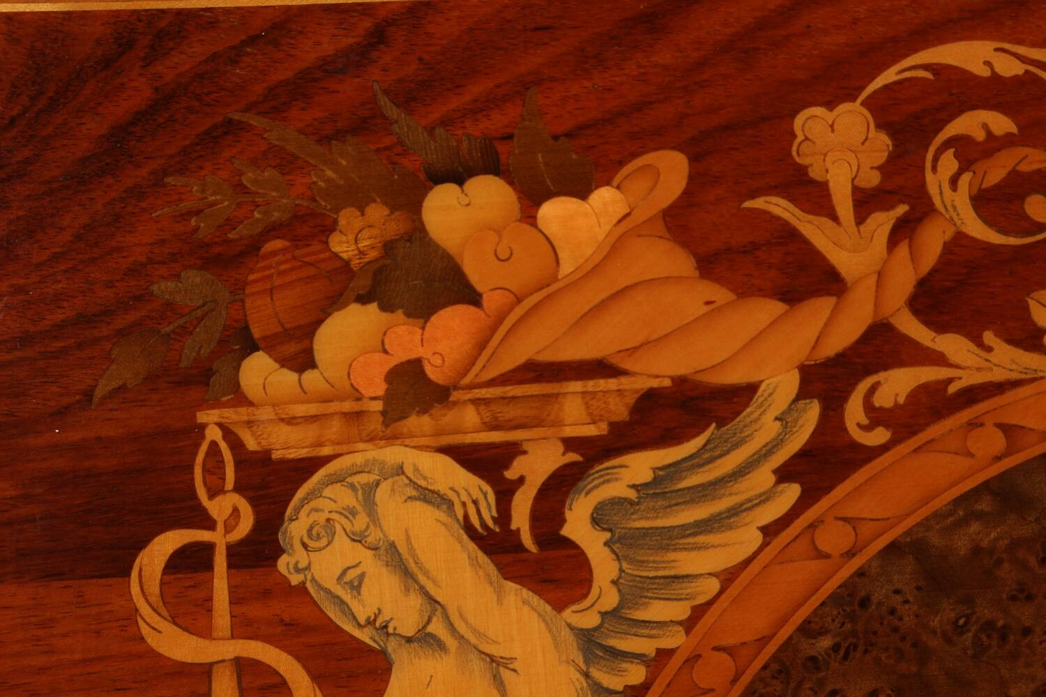 Bar cabinet in wood marquetry